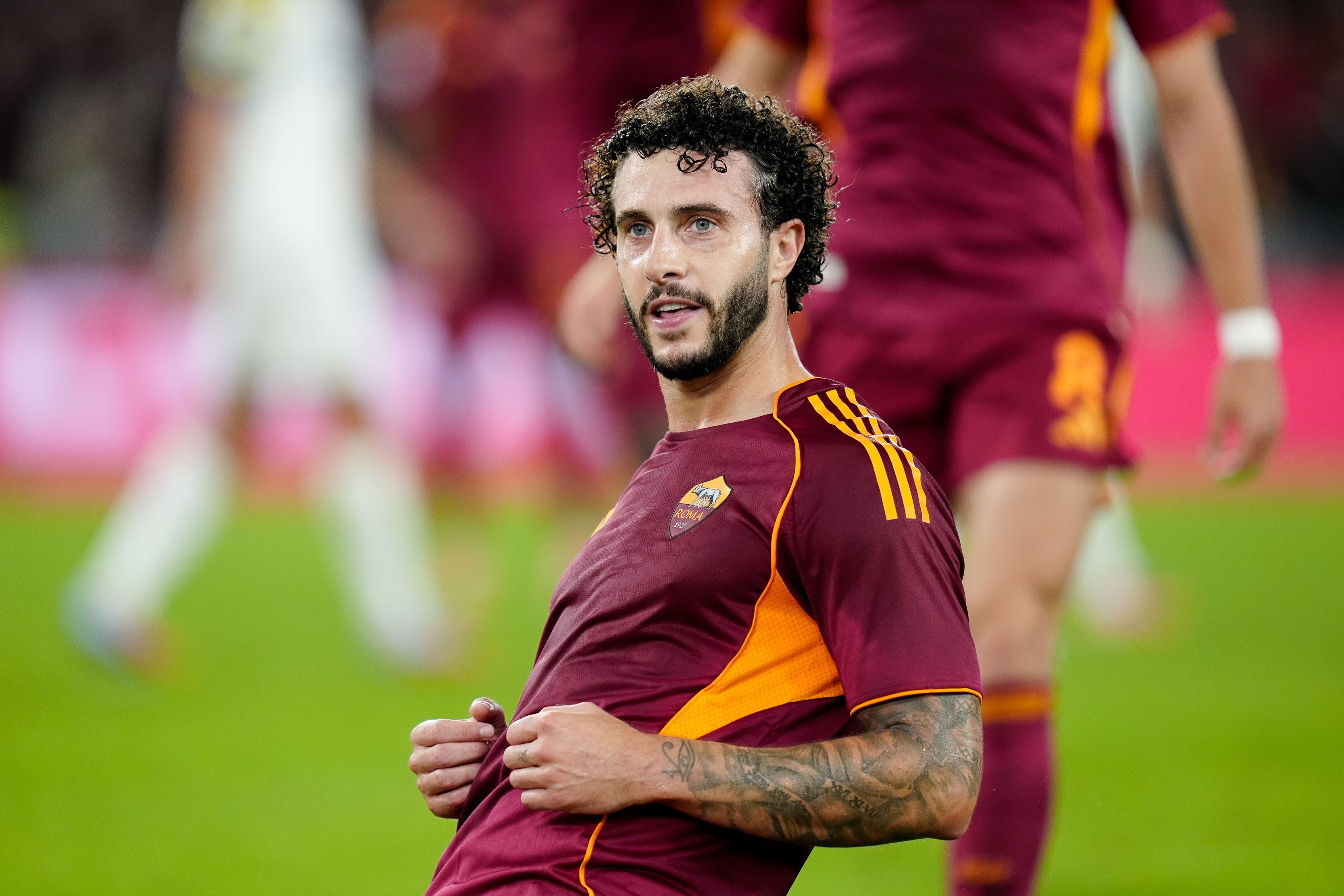 Kaiyun Sports-开云体育-记者：埃尔莫索本周一参加罗马全队合练，苏莱开始回训练场训练